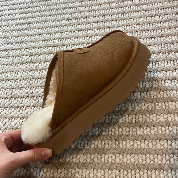 Women’s Ugg Discoquette Slide Slipper - RIGHT ONLY - Picture 1 of 3